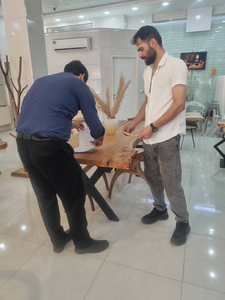 تشدید نظارت بر بازار لاهیجان؛ بازرسان اتاق اصناف از واحدهای صنفی بازدید کردند 1 329cccf3 10a1 4402 9c41 7850983de9b1 - تشدید نظارت بر بازار لاهیجان؛ بازرسان اتاق اصناف از واحدهای صنفی بازدید کردند