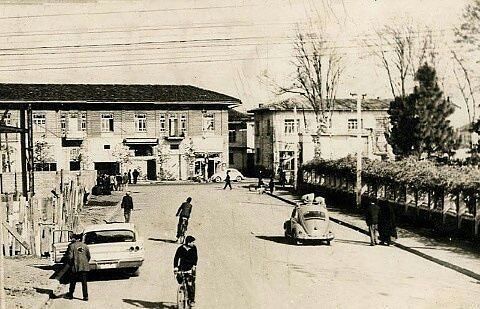 تصویری ماندگار از خیابان صفاری و سینما رویال لاهیجان