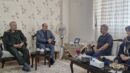 دیدار فرماندار لاهیجان با خانواده شهید «نیما رجب پور»