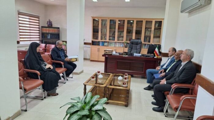 دیدار مدیرکل بهزیستی گیلان با رئیس دادگستری لاهیجان؛ تأکید بر هم‌افزایی در خدمت‌رسانی به جامعه هدف