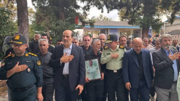مراسم تشییع و خاکسپاری شهید سرگرد مجید کاظمپور در لاهیجان برگزار شد مراسم تشییع و خاکسپاری شهید سرگرد مجید کاظمپور در لاهیجان برگزار شد