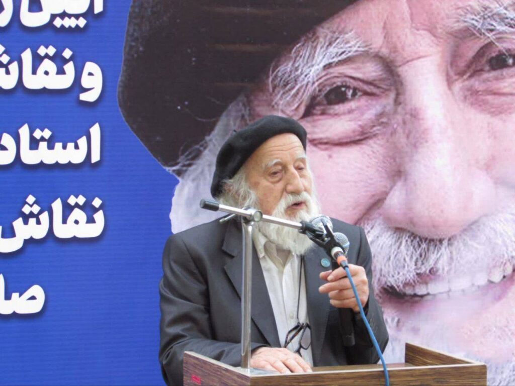 آیین رونمایی از سردیس استاد حسین محجوبی در گرامیداشت روز لاهیجان برگزار شد 1 رونمایی از سردیس استاد حسین محجوبی در گرامیداشت روز لاهیجان 2 - آیین رونمایی از سردیس استاد حسین محجوبی در گرامیداشت روز لاهیجان برگزار شد