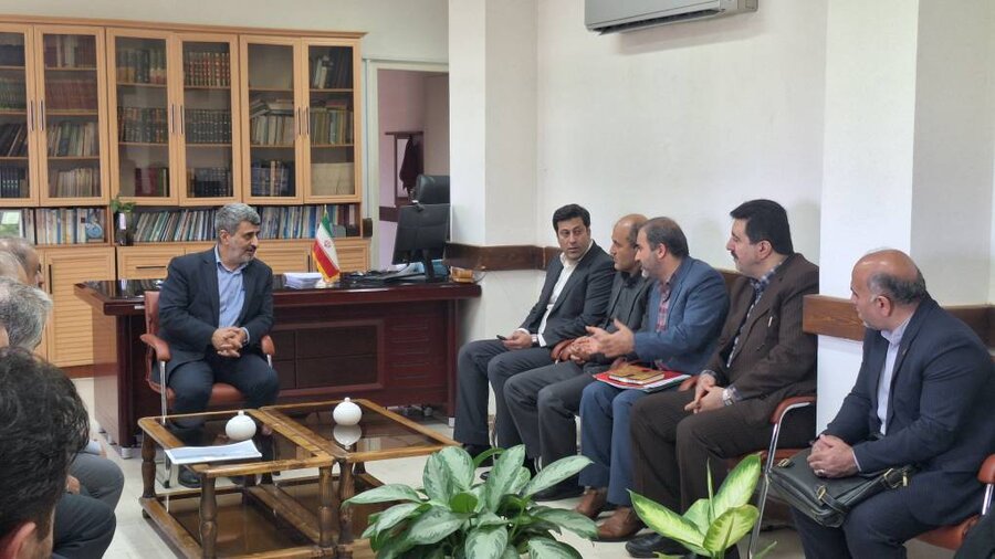 تفاهم‌نامه همکاری میان اداره کل بهزیستی گیلان و شهرداری لاهیجان در راستای مولدسازی اموال و دارایی‌ها 2 - امضای تفاهم‌نامه همکاری میان اداره کل بهزیستی گیلان و شهرداری لاهیجان در راستای مولدسازی اموال و دارایی‌ها