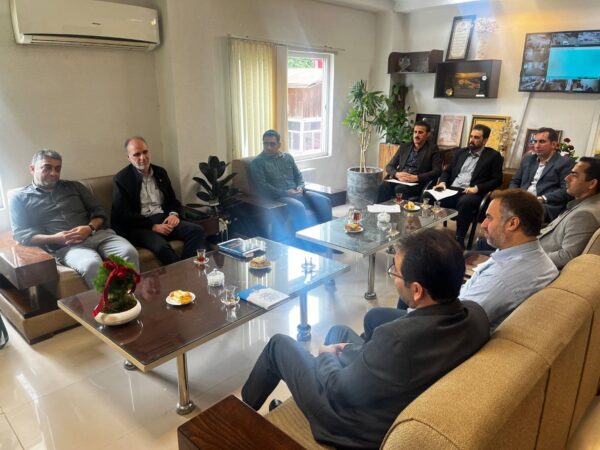 برگزاری نشست هم‌ اندیشی اتاق اصناف لاهیجان با ادارات کار، صمت، تأمین اجتماعی و امور مالیاتی